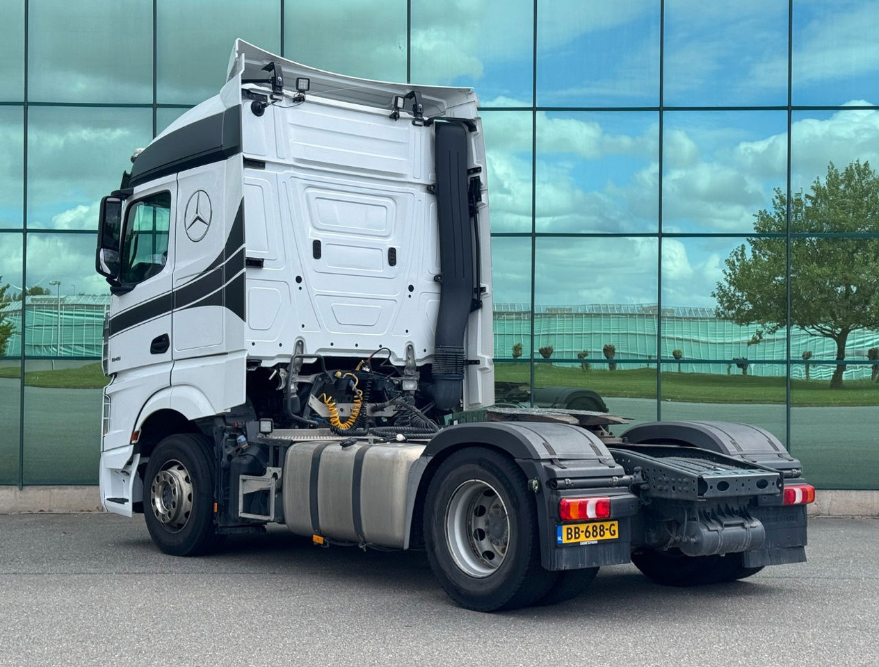 Mercedes-Benz Actros 1945 382.000 KM NEW TUV APK PTO + Hydraulics TOP Condition - Cap tractor: Foto 3 Mercedes-Benz Actros 1945 382.000 KM NEW TUV APK PTO + Hydraulics TOP Condition - Cap tractor: Foto 3