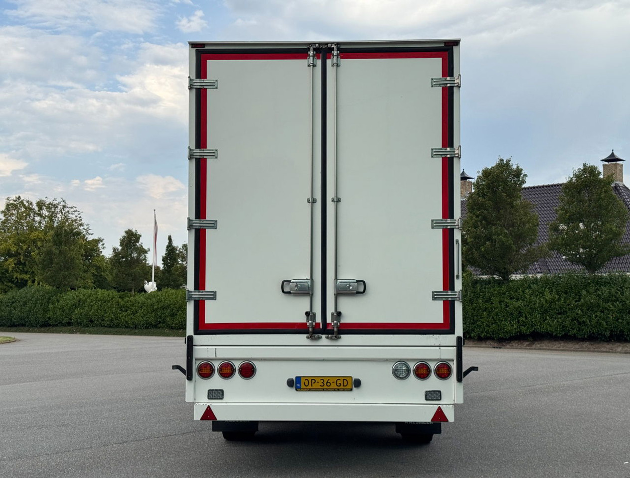 FAG 2 AS Burgers BAK Geisoleerd Gegalvaniseerd Chassis ZO Goed ALS Nieuw Direct Leverbaar 1325 x 244 x 267 CM Inwendig - Semiremorcă furgon: Foto 4 FAG 2 AS Burgers BAK Geisoleerd Gegalvaniseerd Chassis ZO Goed ALS Nieuw Direct Leverbaar 1325 x 244 x 267 CM Inwendig - Semiremorcă furgon: Foto 4