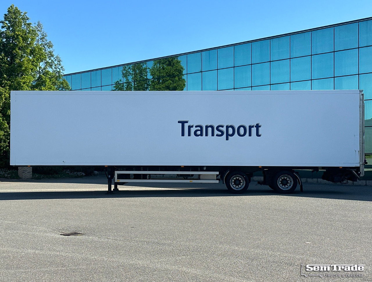 Jumbo 2 Alxe SOR Isolated BOX Tail Lift Steering Axle Holland-Trailer - Semiremorcă furgon: Foto 2 Jumbo 2 Alxe SOR Isolated BOX Tail Lift Steering Axle Holland-Trailer - Semiremorcă furgon: Foto 2