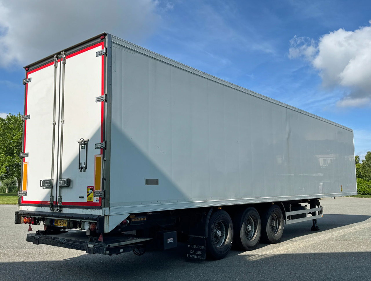 Pacton 3 AS VAN Beurden BAK 250 Breed 265 CM Hoog Liftas 2.000 KG Klep Carrier Vector 1550 MET Maar 4.050 UUR - Semiremorcă frigider: Foto 5 Pacton 3 AS VAN Beurden BAK 250 Breed 265 CM Hoog Liftas 2.000 KG Klep Carrier Vector 1550 MET Maar 4.050 UUR - Semiremorcă frigider: Foto 5
