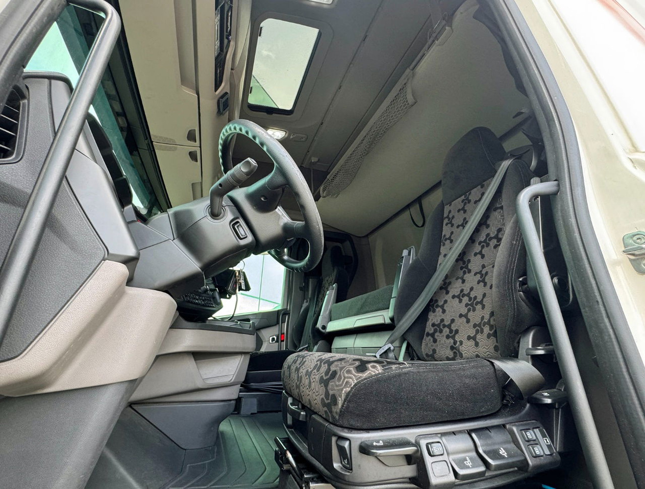 Camion frigider Scania S500 6X2 Retarder 815 x 250 x 275 CM Inside TOP Condition Holland Truck: Foto 6