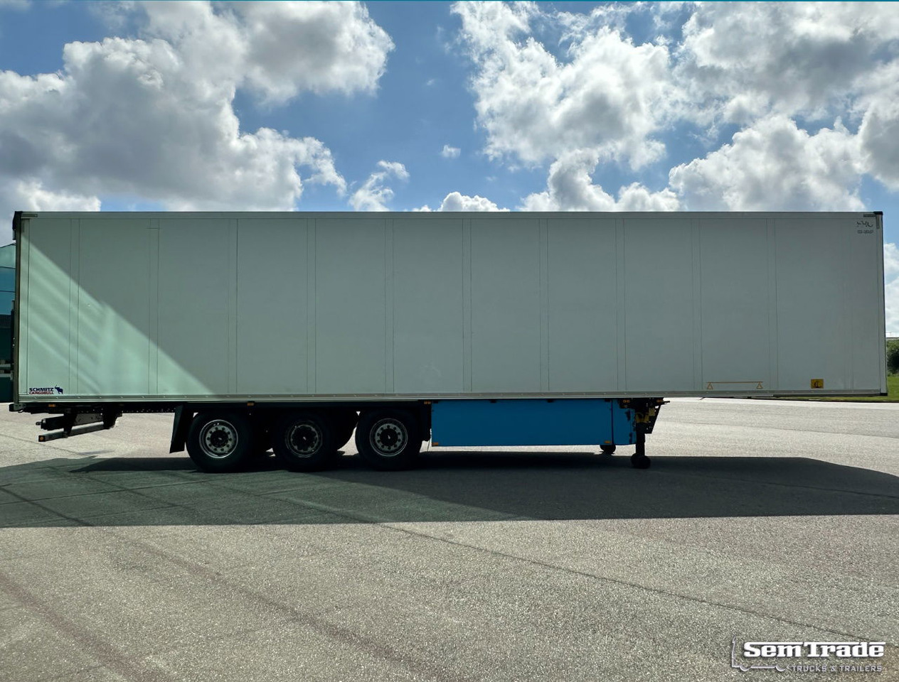 Schmitz Cargobull SCBS3B Thermo King SLXe 300 Lift Axle Holland-Trailer 4 Pieces IN Stock - Semiremorcă frigider: Foto 5 Schmitz Cargobull SCBS3B Thermo King SLXe 300 Lift Axle Holland-Trailer 4 Pieces IN Stock - Semiremorcă frigider: Foto 5