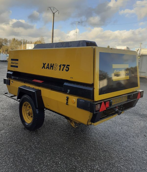 Compresseur de chantier Atlas Copco XAHS 175 - Compresor de aer: Foto 1 Compresseur de chantier Atlas Copco XAHS 175 - Compresor de aer: Foto 1