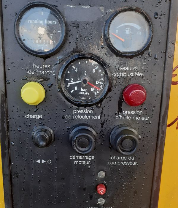 Compresseur de chantier Atlas Copco XAHS 175 - Compresor de aer: Foto 4 Compresseur de chantier Atlas Copco XAHS 175 - Compresor de aer: Foto 4