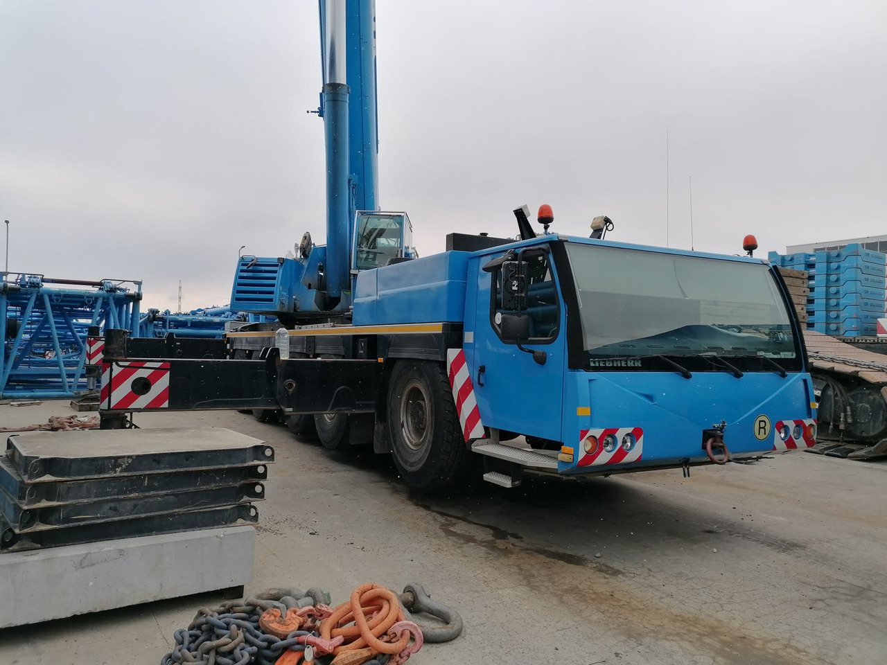 Liebherr LTM 1200-5.1 - Automacara: Foto 1 Liebherr LTM 1200-5.1 - Automacara: Foto 1