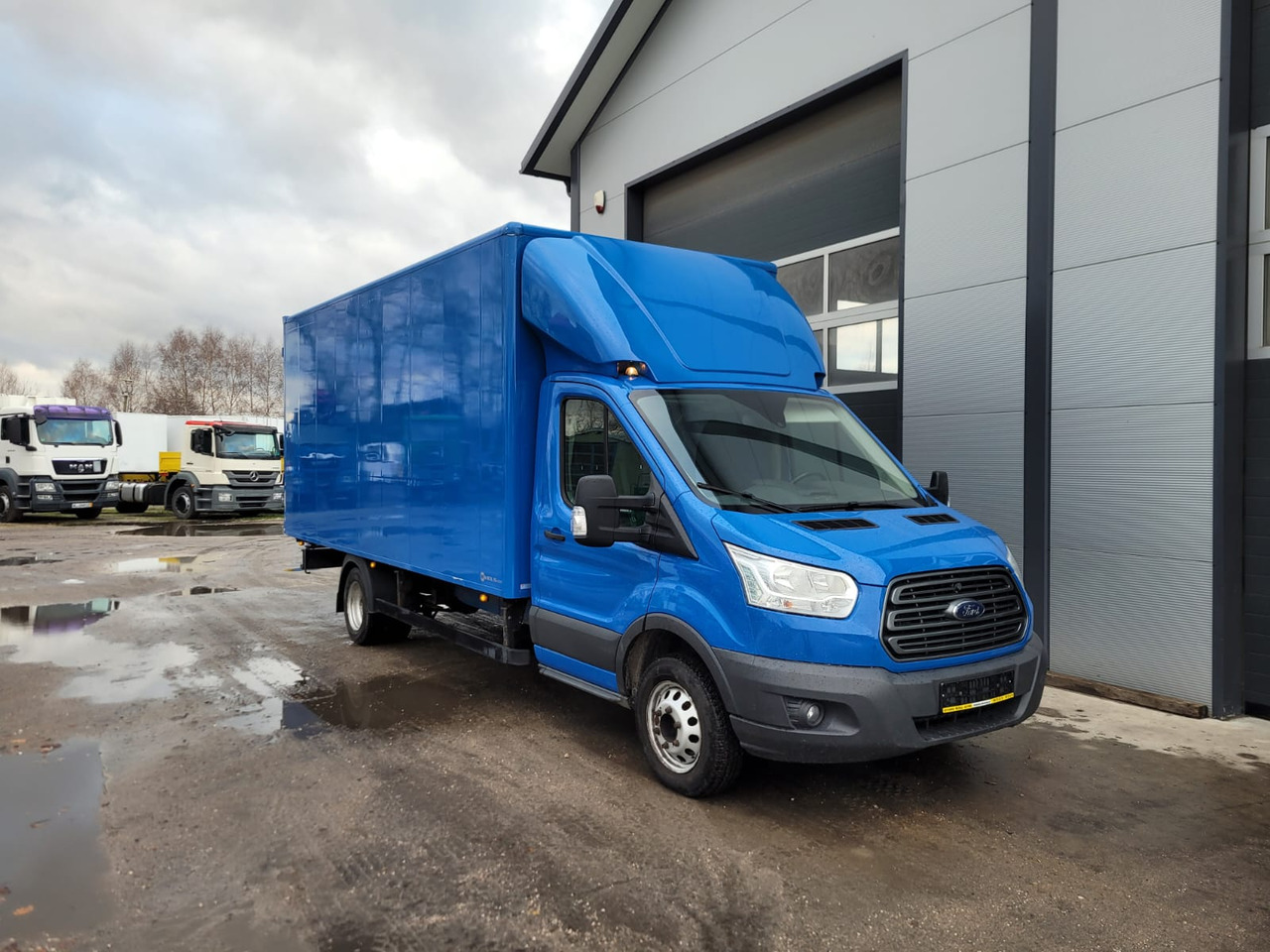 FORD TRANSIT KONTENER - Autoutilitară box: Foto 1 FORD TRANSIT KONTENER - Autoutilitară box: Foto 1
