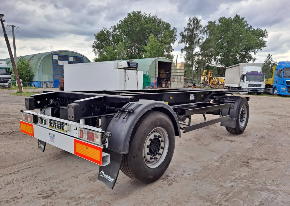 Krone BDF do mleka przyczepa do przewozu mleka - Remorcă şasiu: Foto 2 Krone BDF do mleka przyczepa do przewozu mleka - Remorcă şasiu: Foto 2