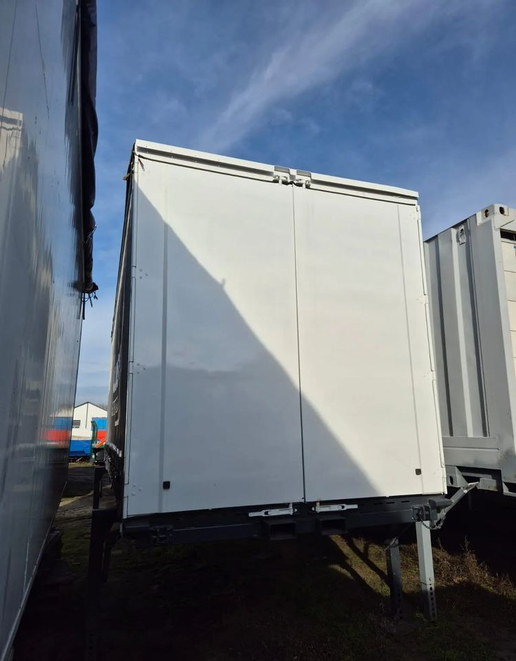 Krone - Caroserie cu prelata: Foto 2 Krone - Caroserie cu prelata: Foto 2