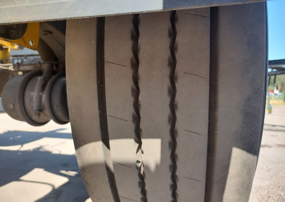 Krone Przyczepa BDF Krone - Remorcă transport containere/ Swap body: Foto 4 Krone Przyczepa BDF Krone - Remorcă transport containere/ Swap body: Foto 4