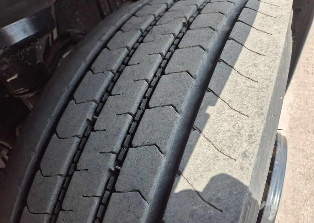 MAN TGS 26.400 Euro 5 Hakówka Agregat Thermo King MD300 - Camion frigider: Foto 4 MAN TGS 26.400 Euro 5 Hakówka Agregat Thermo King MD300 - Camion frigider: Foto 4