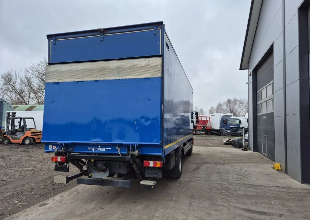 Mercedes-Benz Atego 1330 Euro 6 - Camion furgon: Foto 3 Mercedes-Benz Atego 1330 Euro 6 - Camion furgon: Foto 3