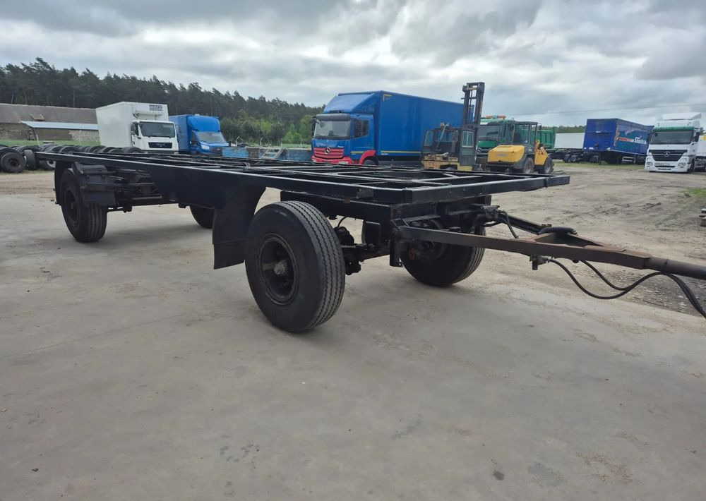 Schmitz Cargobull Przyczepa Krone na resorze - Remorcă şasiu: Foto 4 Schmitz Cargobull Przyczepa Krone na resorze - Remorcă şasiu: Foto 4