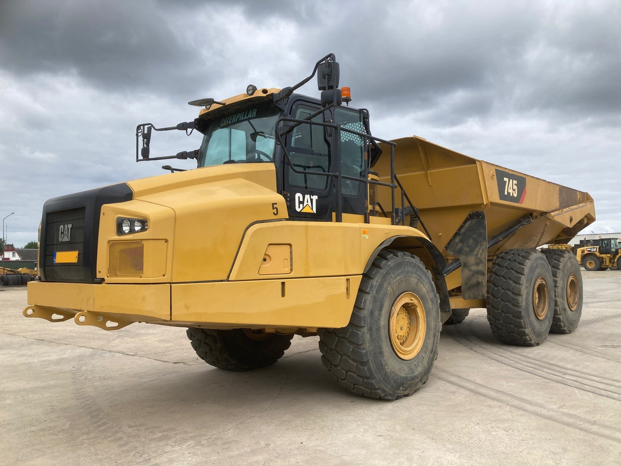 CATERPILLAR 745 - Camion articulat: Foto 1 CATERPILLAR 745 - Camion articulat: Foto 1