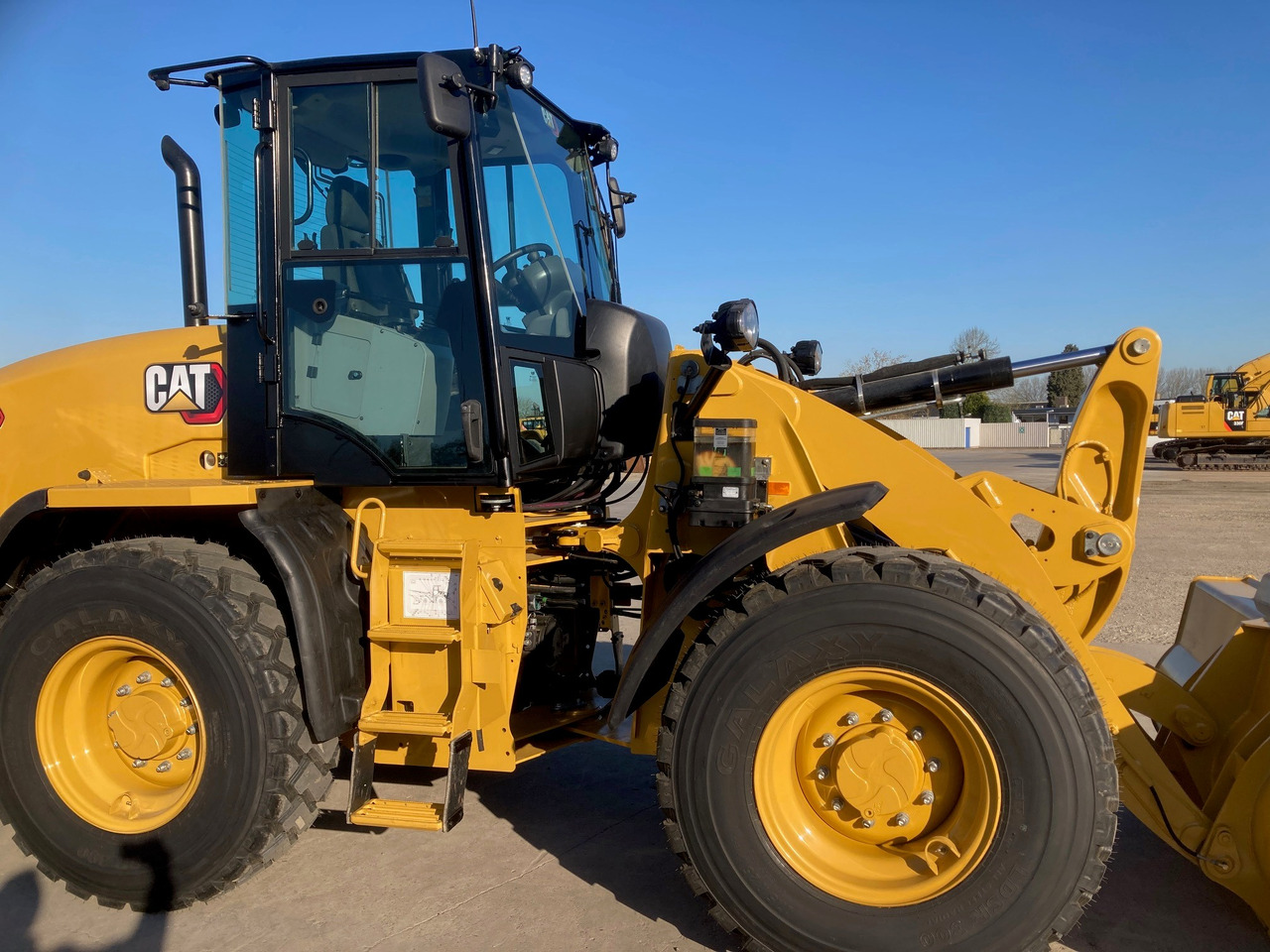 CATERPILLAR 910 - Încărcător frontal pe pneuri: Foto 5 CATERPILLAR 910 - Încărcător frontal pe pneuri: Foto 5
