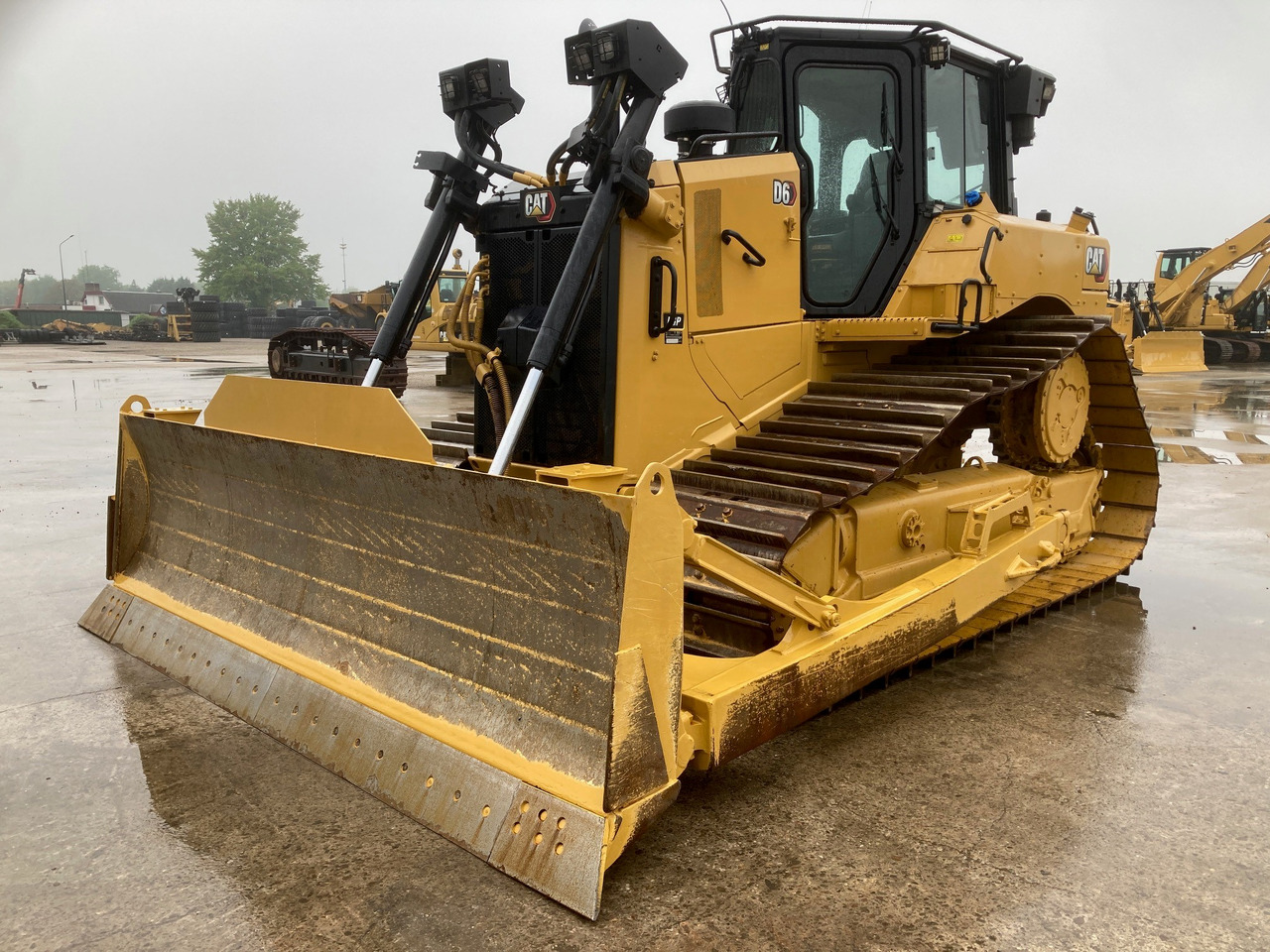 CATERPILLAR D6 LGP - Buldozer: Foto 1 CATERPILLAR D6 LGP - Buldozer: Foto 1