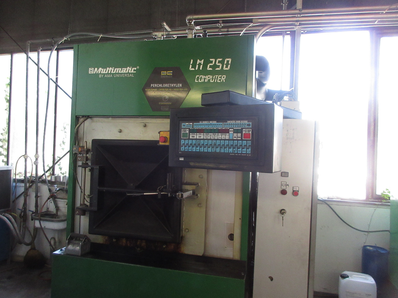 AMA Universal Multimatic LM 250 Computer Entfettungsanlage mit PER Perchlorethylen - Mașină: Foto 1 AMA Universal Multimatic LM 250 Computer Entfettungsanlage mit PER Perchlorethylen - Mașină: Foto 1