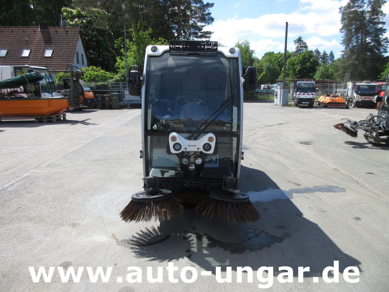 BUCHER CC 1000 Kleinkehrmaschine CityCat 4-Rad Lenkung - Mașină de măturat industrială: Foto 2 BUCHER CC 1000 Kleinkehrmaschine CityCat 4-Rad Lenkung - Mașină de măturat industrială: Foto 2