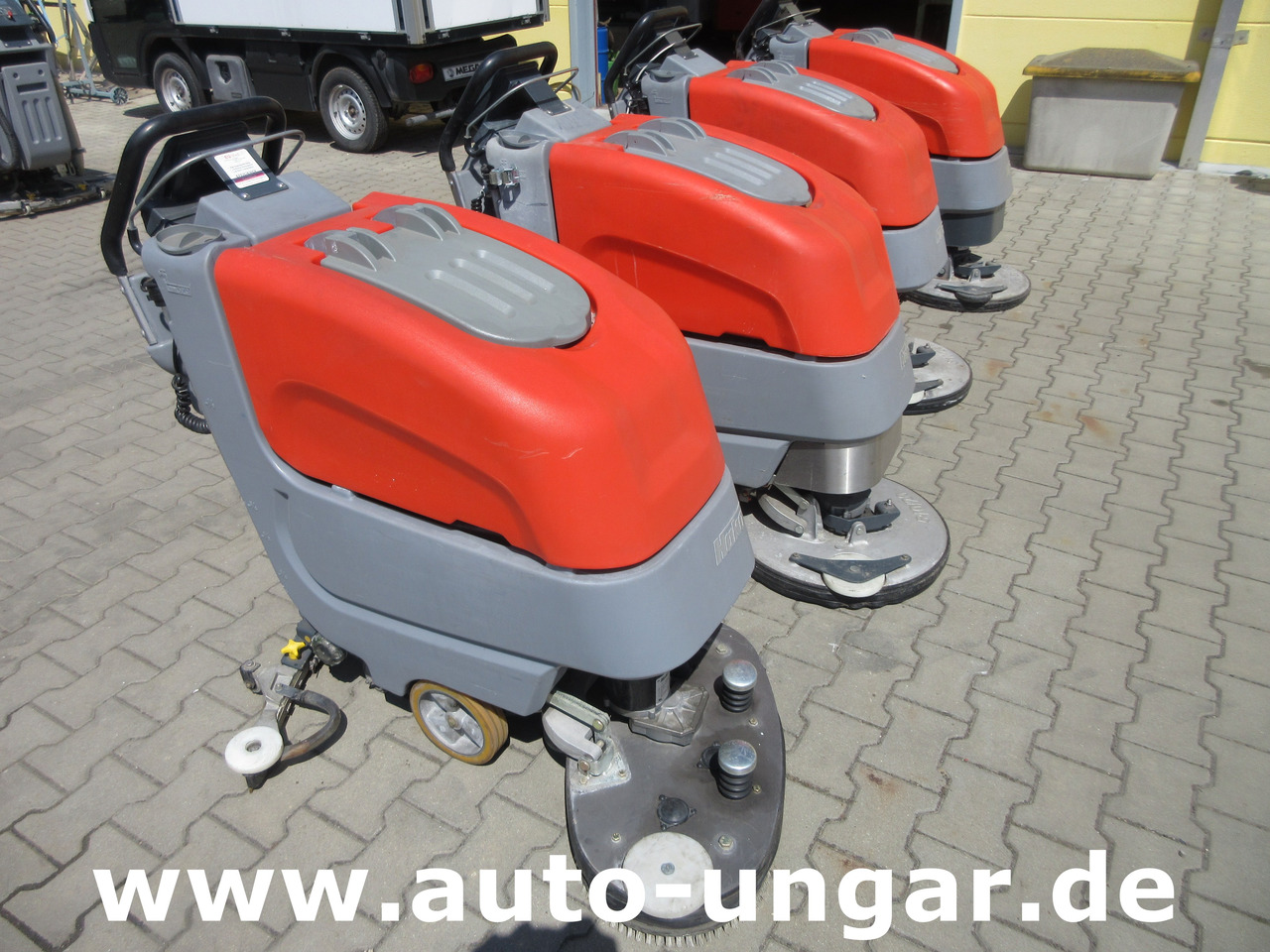 Hako B45 Scheuersaugmaschine B45CL eigener Antrieb Scrubber - Echipament curățenie: Foto 4 Hako B45 Scheuersaugmaschine B45CL eigener Antrieb Scrubber - Echipament curățenie: Foto 4