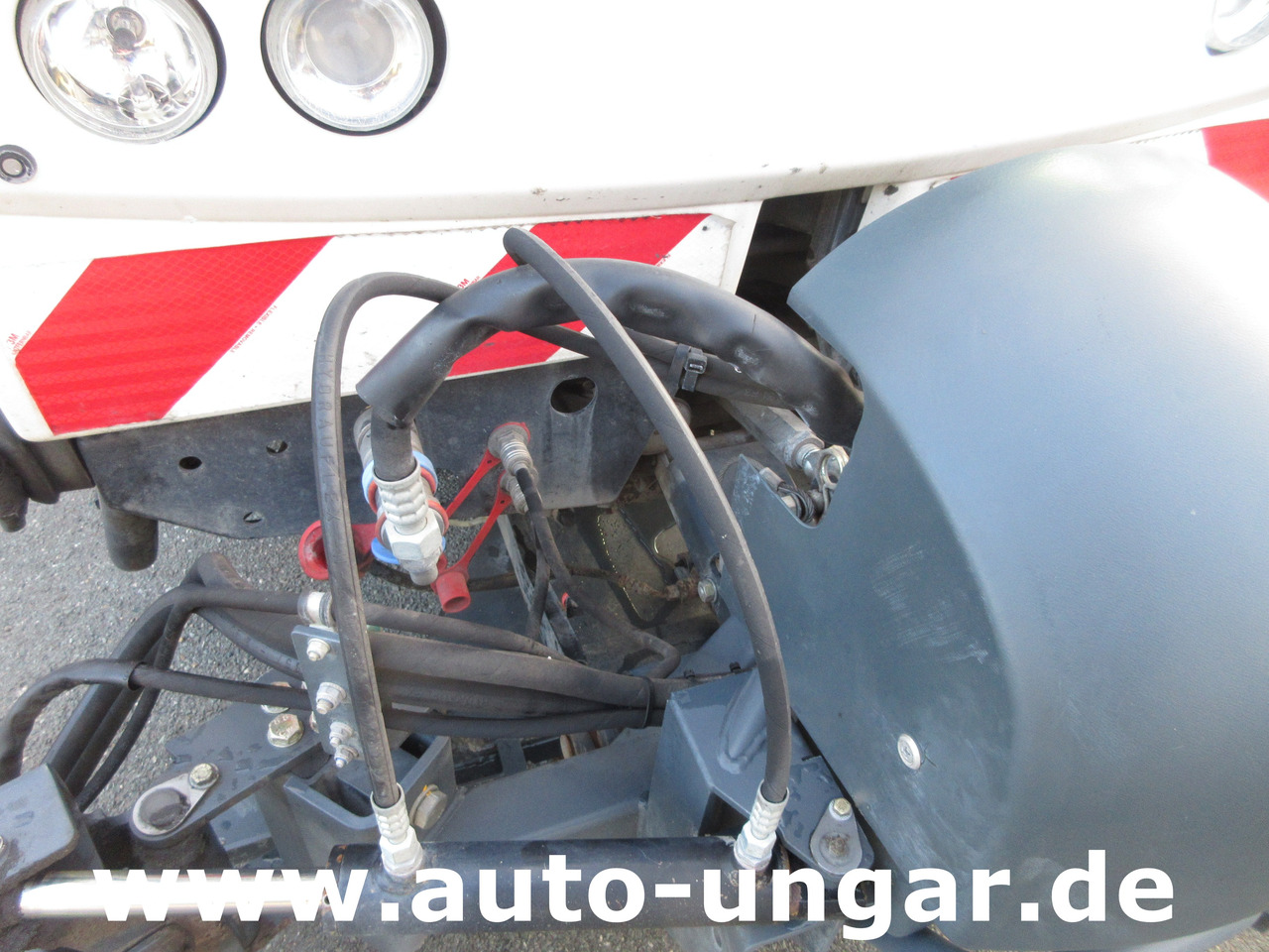 Hako CityMaster CM2000 2 Besen Baujahr 2015 Kehrmaschine 4-Rad-Lenkung - Măturătoare stradală: Foto 4 Hako CityMaster CM2000 2 Besen Baujahr 2015 Kehrmaschine 4-Rad-Lenkung - Măturătoare stradală: Foto 4