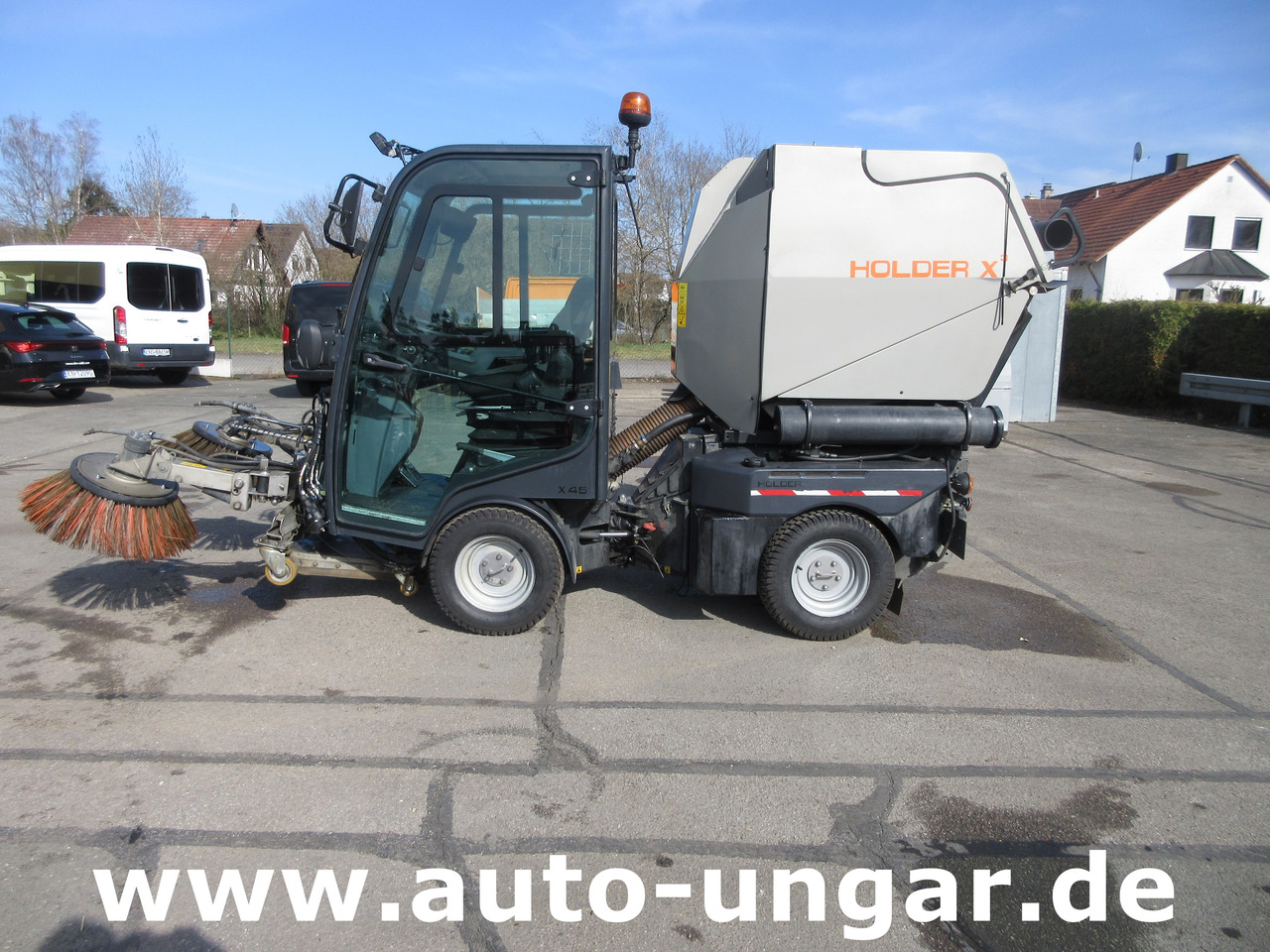 Holder X45 Kubota Diesel Motor Baujahr 2019 Allrad Kehrmaschine Geräteträger - Tractor comunal: Foto 3 Holder X45 Kubota Diesel Motor Baujahr 2019 Allrad Kehrmaschine Geräteträger - Tractor comunal: Foto 3