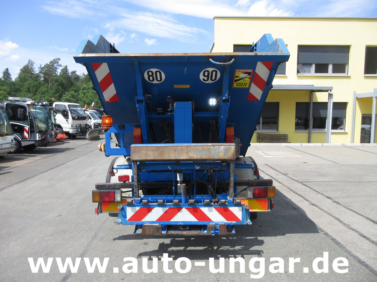ISUZU NQR Smoother Q75 Y07 Müllwagen 8m³ TECNO 7.500kg Kipper Presse Lifter - Autogunoiere: Foto 5 ISUZU NQR Smoother Q75 Y07 Müllwagen 8m³ TECNO 7.500kg Kipper Presse Lifter - Autogunoiere: Foto 5