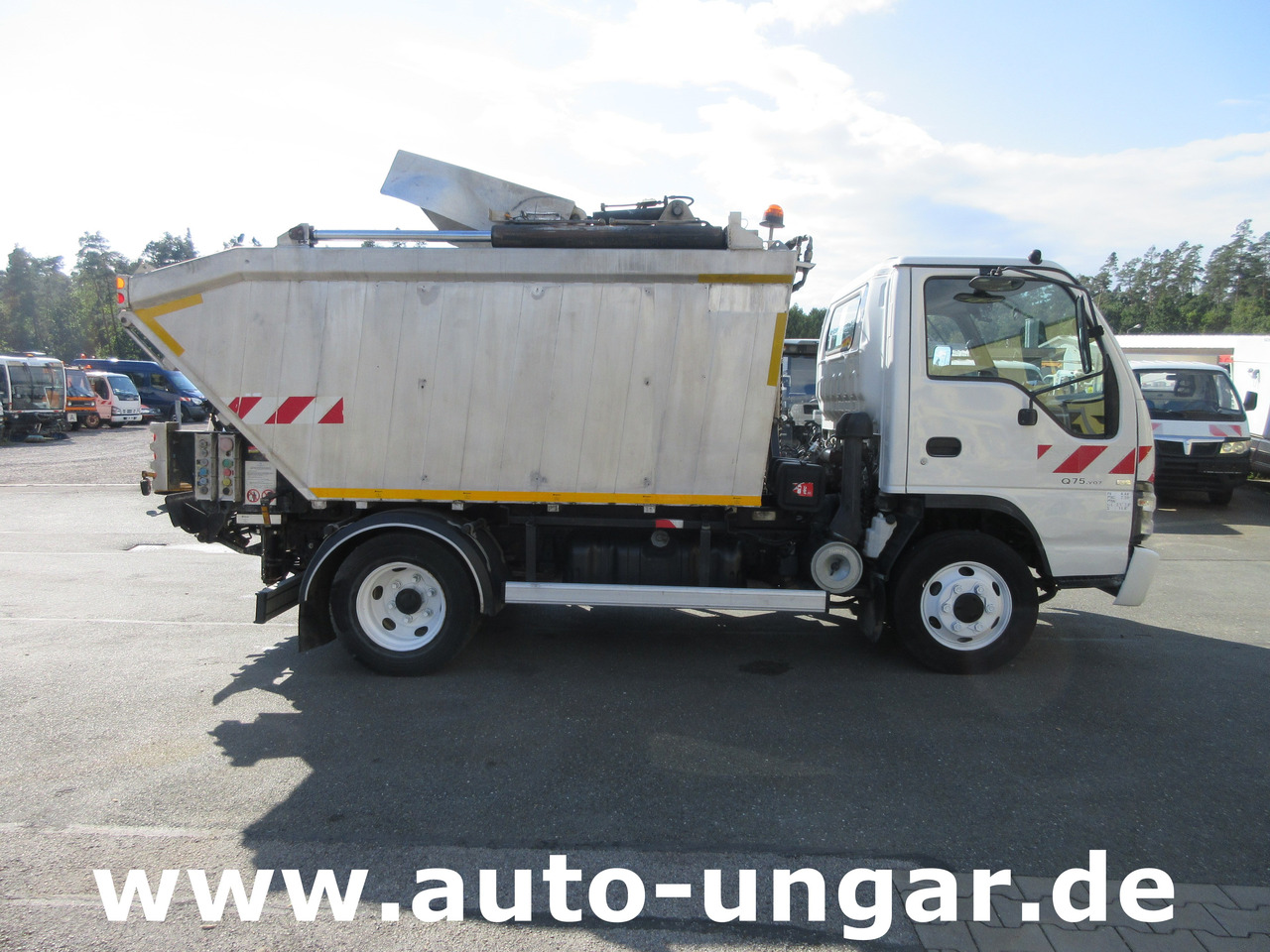 ISUZU NQR smoother NPR 75 Q75.Y07 Faun Müllwagen Euro 4 Kipper Lifter Presse - Autogunoiere: Foto 4 ISUZU NQR smoother NPR 75 Q75.Y07 Faun Müllwagen Euro 4 Kipper Lifter Presse - Autogunoiere: Foto 4