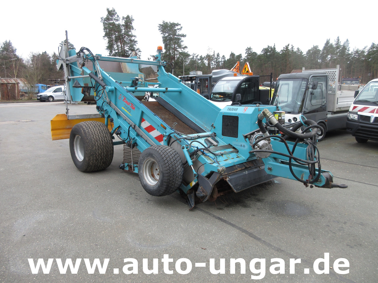 Kässbohrer BeachTech 2000 Strandreiniger Beachcleaner Nettoyeur Cribleuse de Plage - Maşina comunala: Foto 1 Kässbohrer BeachTech 2000 Strandreiniger Beachcleaner Nettoyeur Cribleuse de Plage - Maşina comunala: Foto 1