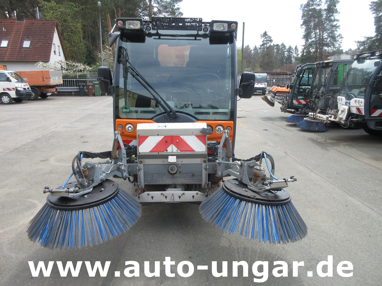 Multicar Tremo X56 4x4 Euro 5 Bj. 2015 Trilety TXK Kehr-Aufbau Motorschaden - Maşina comunala: Foto 2 Multicar Tremo X56 4x4 Euro 5 Bj. 2015 Trilety TXK Kehr-Aufbau Motorschaden - Maşina comunala: Foto 2
