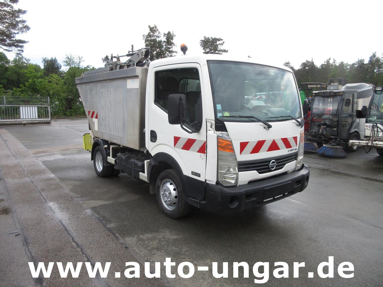 NISSAN Cabstar Faun City - Provence Benne Müllwagen Lifter Presse Kipper 3.500kg - Autogunoiere: Foto 1 NISSAN Cabstar Faun City - Provence Benne Müllwagen Lifter Presse Kipper 3.500kg - Autogunoiere: Foto 1