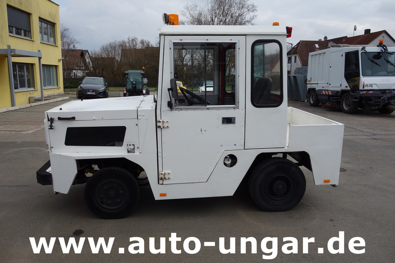 ROFAN ZD44F Jenbacher Pushback Pull - Tractor GSE Gepäckschlepper Industrieschlepper - Tractor pentru bagaje: Foto 4 ROFAN ZD44F Jenbacher Pushback Pull - Tractor GSE Gepäckschlepper Industrieschlepper - Tractor pentru bagaje: Foto 4