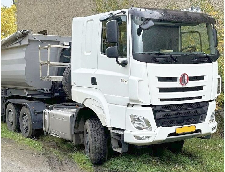Tatra 6x6 hydr. 75/48t Phoenix 158/DAF (TRACTOR docs/kfz!) - Cap tractor: Foto 1 Tatra 6x6 hydr. 75/48t Phoenix 158/DAF (TRACTOR docs/kfz!) - Cap tractor: Foto 1