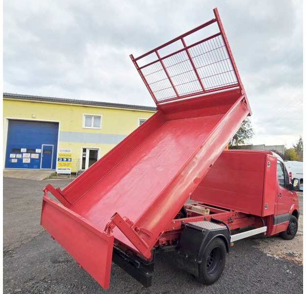 Mercedes-Benz Sprinter 516 CDI 2.2 - Autoutilitară basculantă: Foto 3 Mercedes-Benz Sprinter 516 CDI 2.2 - Autoutilitară basculantă: Foto 3