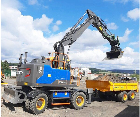 Volvo EW 160 E +(EST) Humus - Excavator pe roţi: Foto 1 Volvo EW 160 E +(EST) Humus - Excavator pe roţi: Foto 1