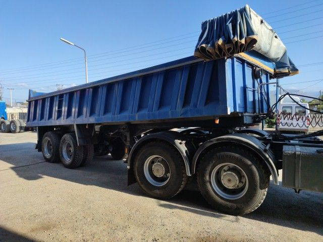 Fruehauf Tipper 2 Axles - Semiremorcă basculantă: Foto 5 Fruehauf Tipper 2 Axles - Semiremorcă basculantă: Foto 5