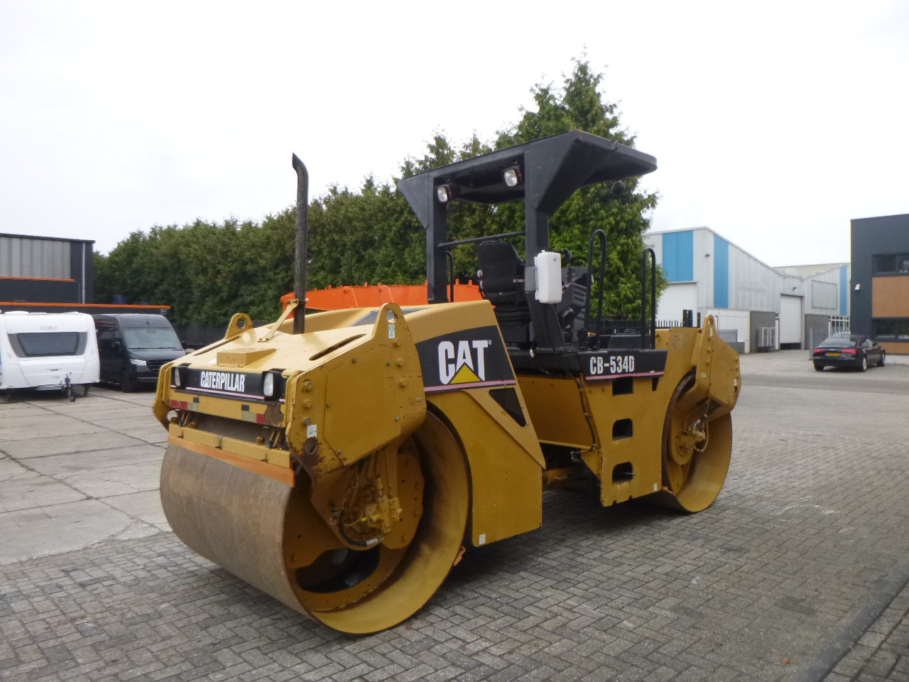 CATERPILLAR CB-534D - Cilindru compactor pentru asfalt: Foto 5 CATERPILLAR CB-534D - Cilindru compactor pentru asfalt: Foto 5