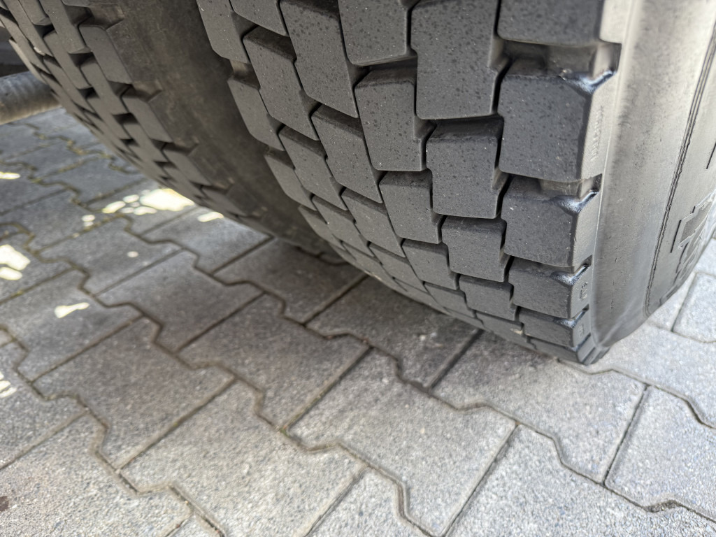 MAN TGA 18.430 Kran Palfinger 16502 bis 26.5 Meter - Cap tractor: Foto 4 MAN TGA 18.430 Kran Palfinger 16502 bis 26.5 Meter - Cap tractor: Foto 4