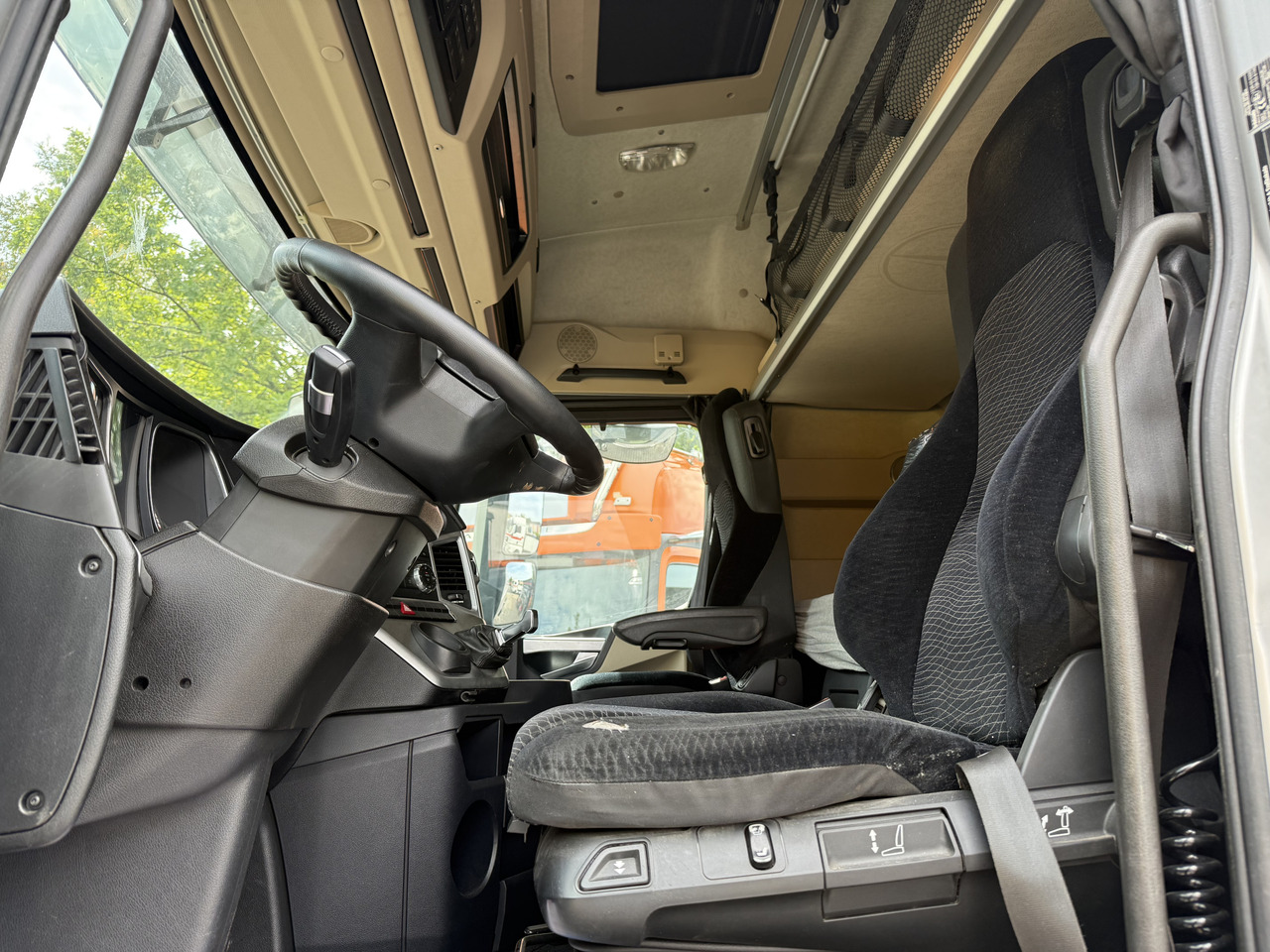 Mercedes-Benz Actros 1842LS Kran HMF 2020 bis 18 Meter - Cap tractor: Foto 5 Mercedes-Benz Actros 1842LS Kran HMF 2020 bis 18 Meter - Cap tractor: Foto 5
