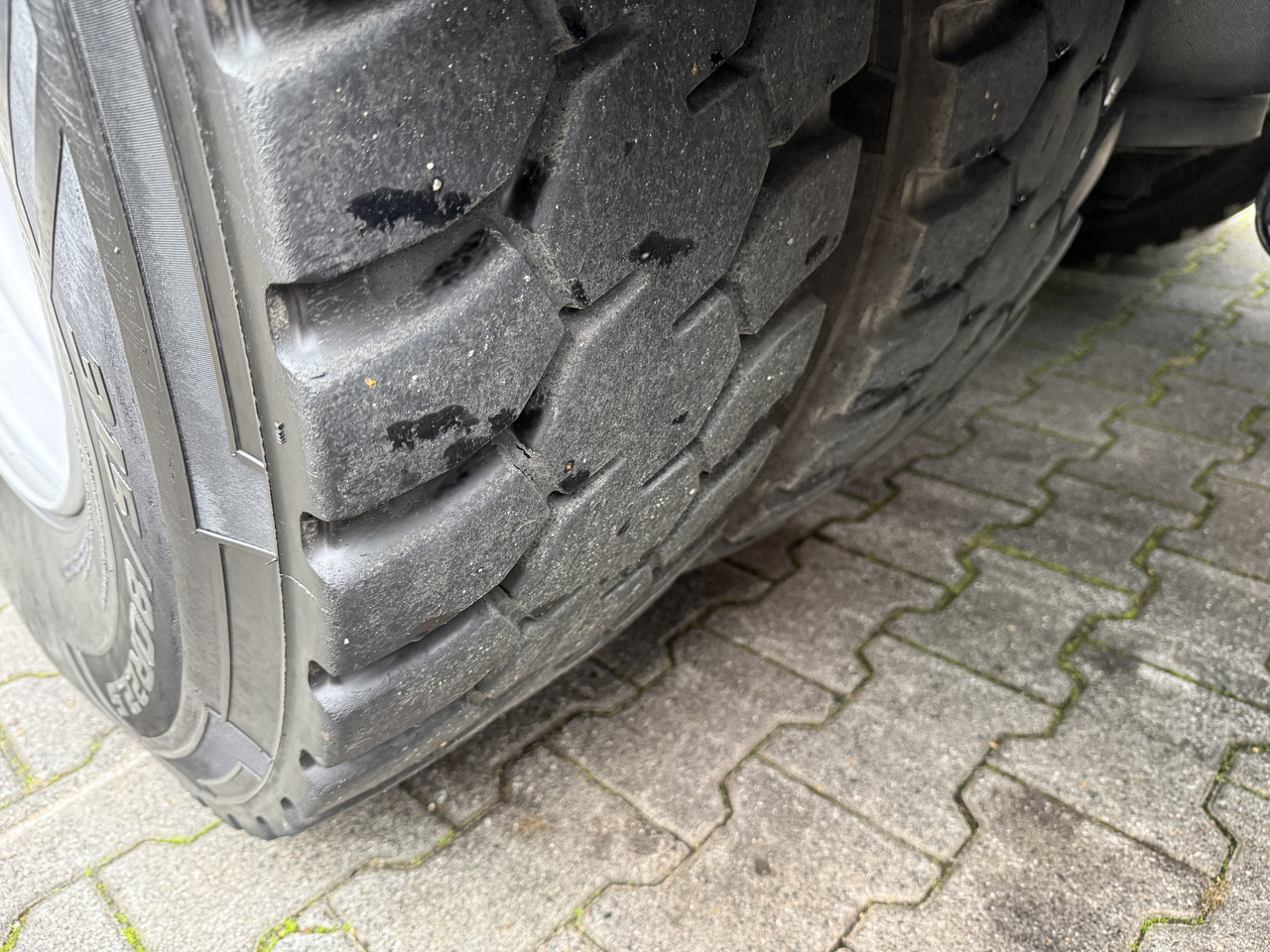 Mercedes-Benz Actros 2548 LS 6X2 Kran HMF 3220 bis 16 Meter - Cap tractor: Foto 4 Mercedes-Benz Actros 2548 LS 6X2 Kran HMF 3220 bis 16 Meter - Cap tractor: Foto 4