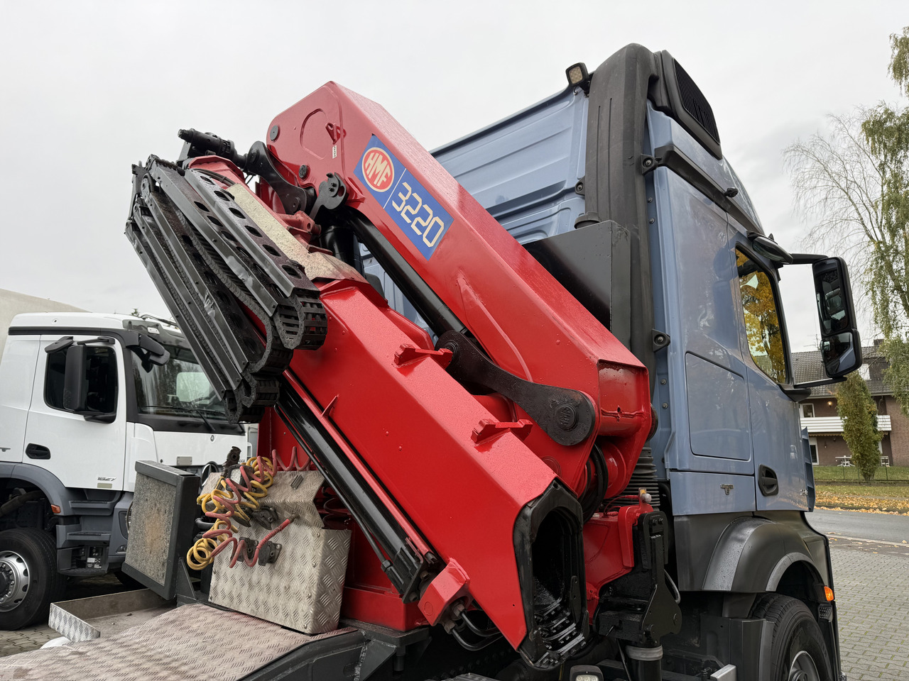 Mercedes-Benz Actros 2548 LS 6X2 Kran HMF 3220 bis 16 Meter - Cap tractor: Foto 2 Mercedes-Benz Actros 2548 LS 6X2 Kran HMF 3220 bis 16 Meter - Cap tractor: Foto 2