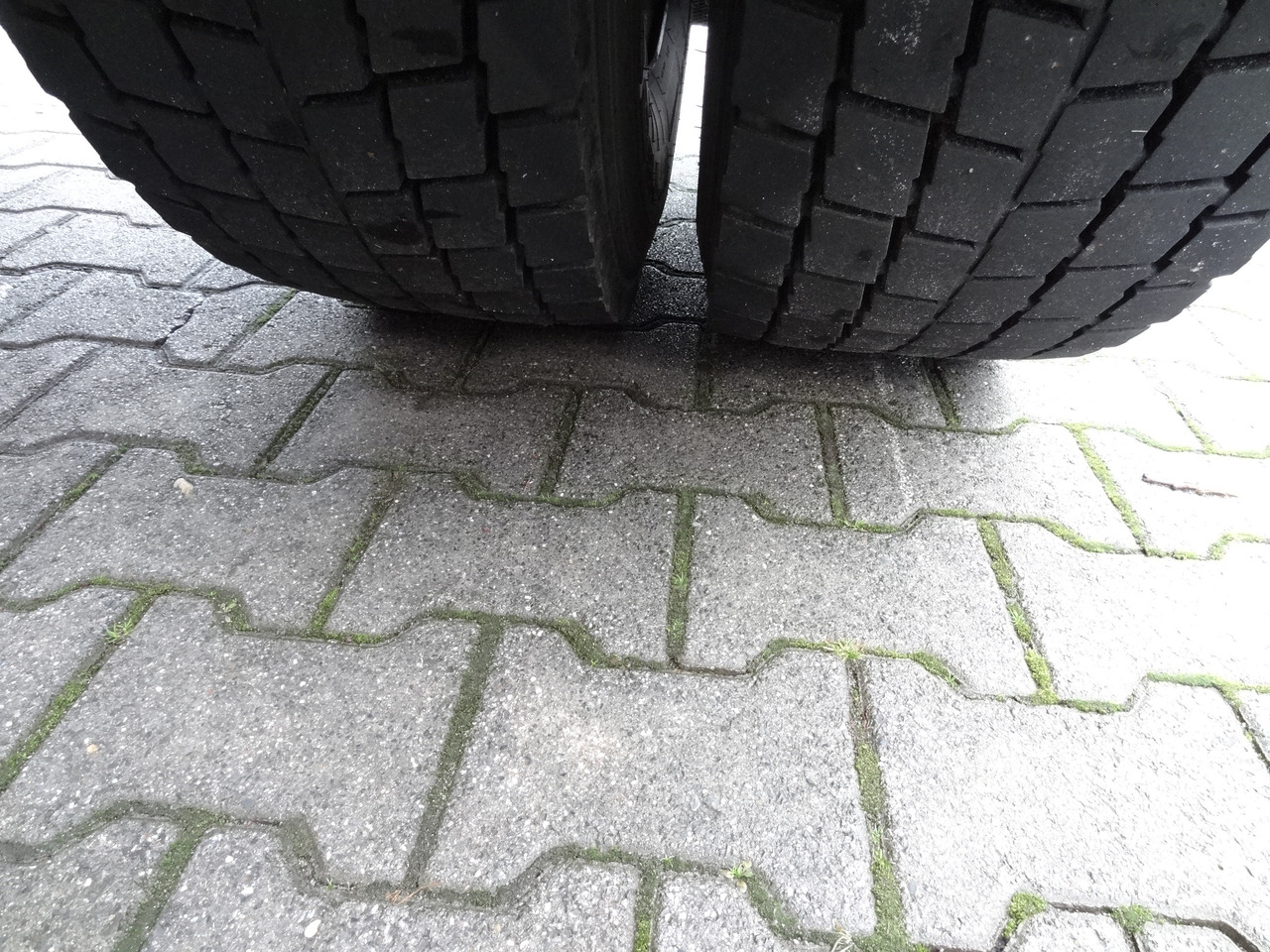 Volvo FE320 Fahrschule/ driving school - Cap tractor: Foto 2 Volvo FE320 Fahrschule/ driving school - Cap tractor: Foto 2