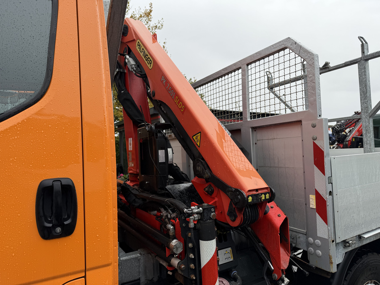 Iveco Daily 55S18W 4X4 Palfinger PK 7.501 - Camion platformă, Camion cu macara: Foto 4 Iveco Daily 55S18W 4X4 Palfinger PK 7.501 - Camion platformă, Camion cu macara: Foto 4