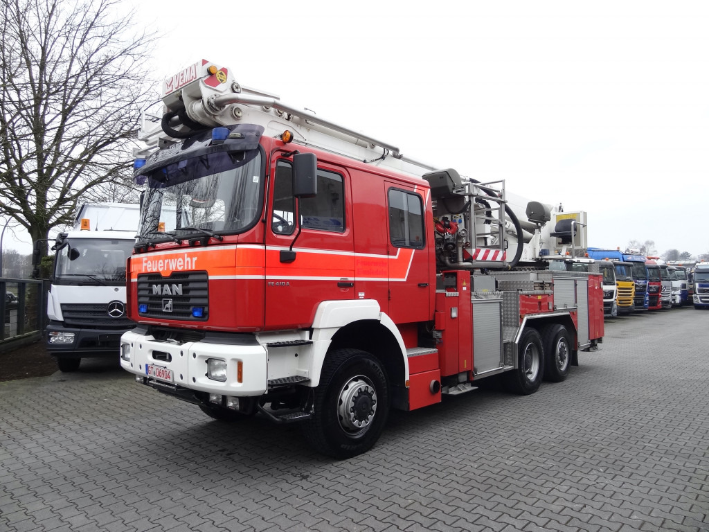 MAN FE 410 6X6 Feuerwehr Vema Lift 32 Meter - Camion cu nacela: Foto 1 MAN FE 410 6X6 Feuerwehr Vema Lift 32 Meter - Camion cu nacela: Foto 1