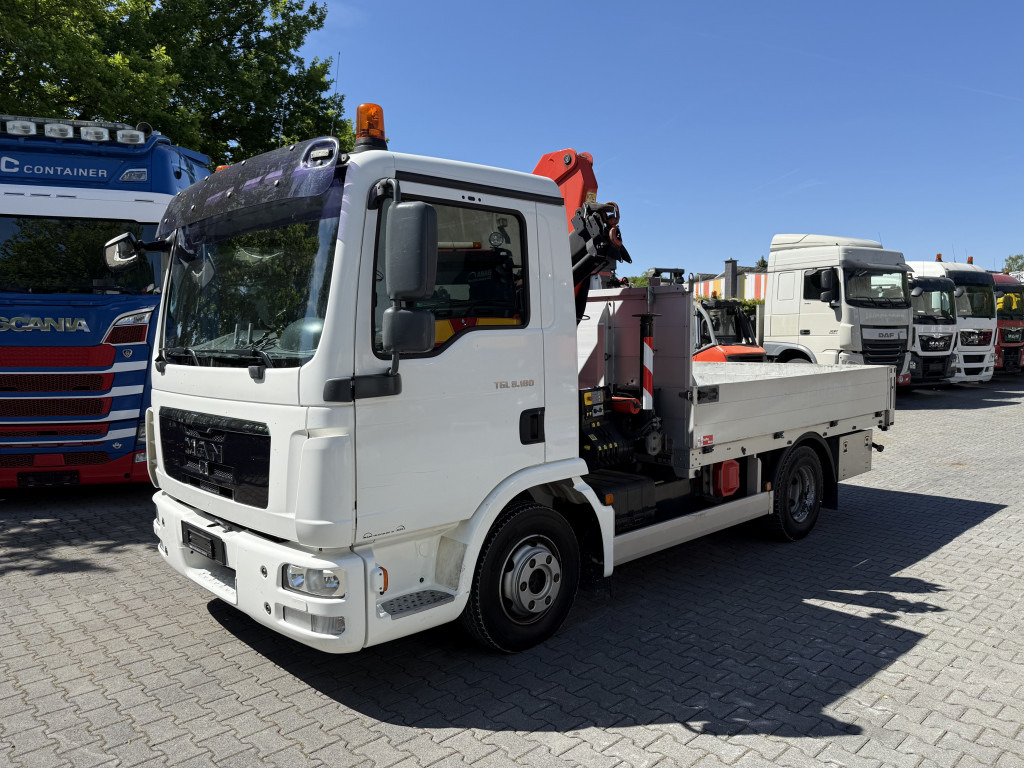 Camion platformă, Camion cu macara MAN TGL 8.180 Palfinger 6501: Foto 9