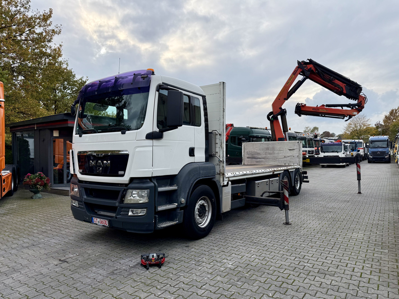 MAN TGS 26.360 6X2 Palfinger 27002 bis 26.5 Meter - Camion platformă, Camion cu macara: Foto 1 MAN TGS 26.360 6X2 Palfinger 27002 bis 26.5 Meter - Camion platformă, Camion cu macara: Foto 1