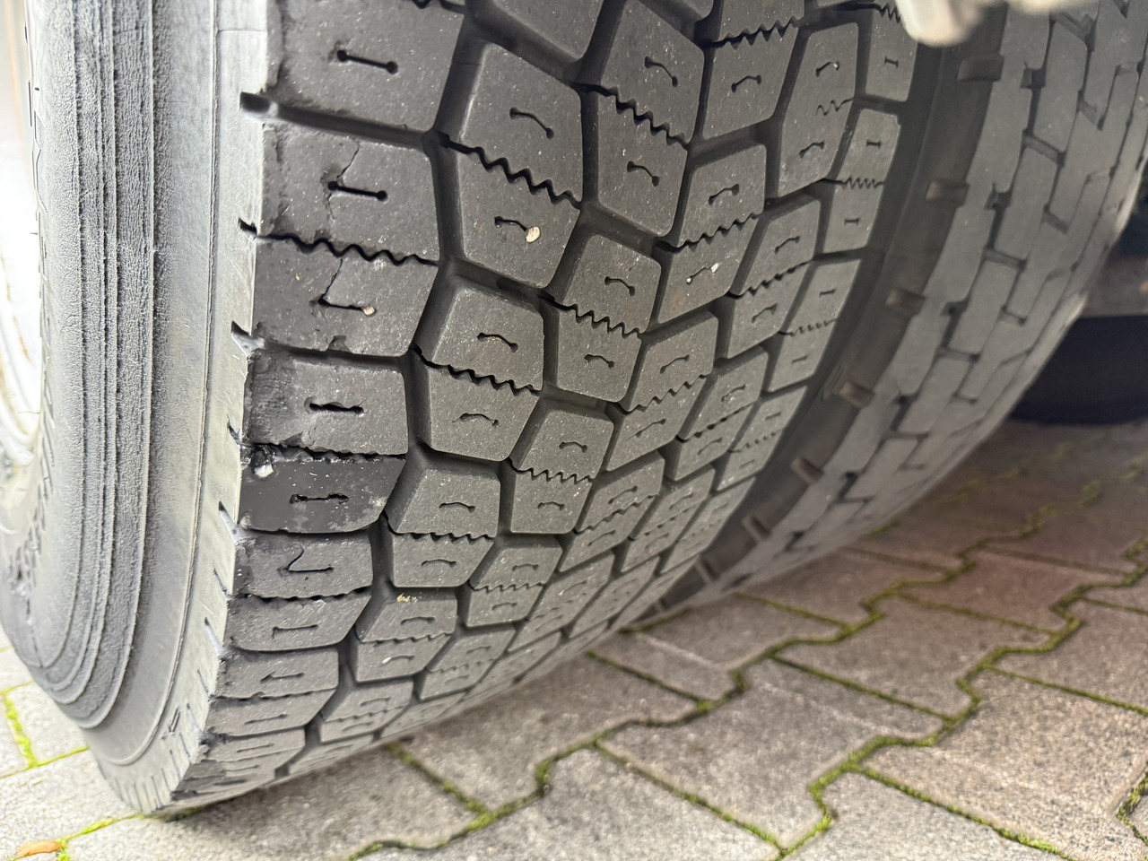 MAN TGS 26.360 6X2 Palfinger 27002 bis 26.5 Meter - Camion platformă, Camion cu macara: Foto 3 MAN TGS 26.360 6X2 Palfinger 27002 bis 26.5 Meter - Camion platformă, Camion cu macara: Foto 3