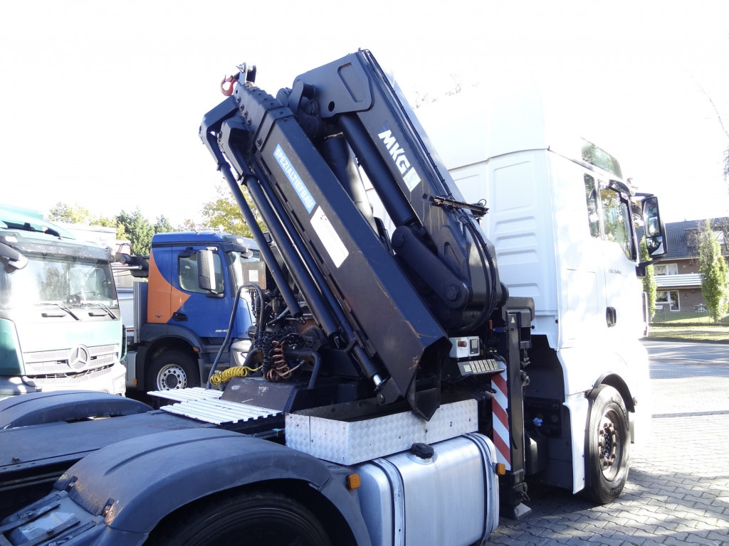 MAN TGX 33.480 6X4 Kran MKG 381 bis 20 Meter - Camion cu macara, Cap tractor: Foto 4 MAN TGX 33.480 6X4 Kran MKG 381 bis 20 Meter - Camion cu macara, Cap tractor: Foto 4