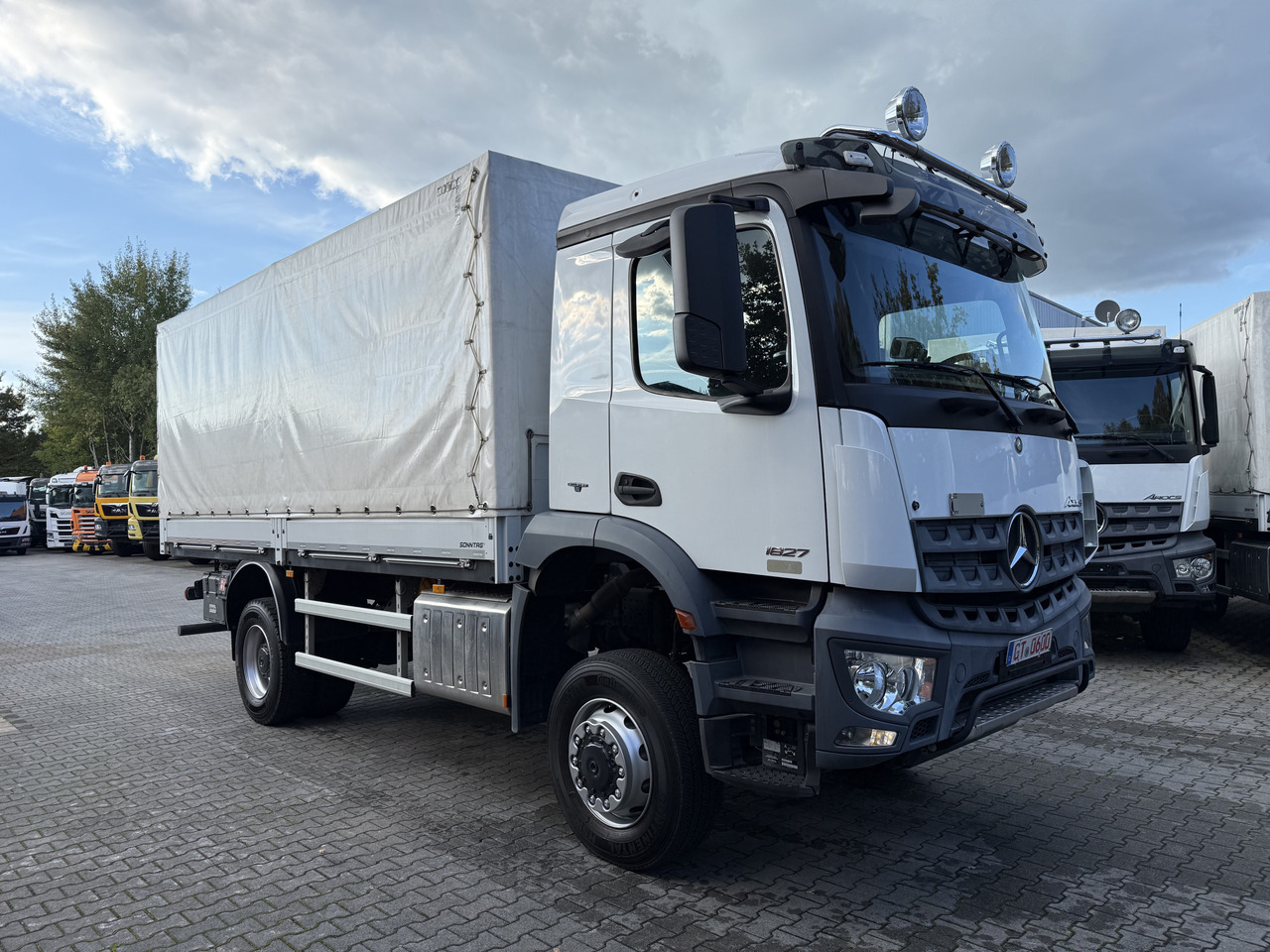 Leasing de Mercedes-Benz Arocs 1827 AK 4X4 Ex- Mercedes-Benz Arocs 1827 AK 4X4 Ex-: Foto 11 Leasing de Mercedes-Benz Arocs 1827 AK 4X4 Ex- Mercedes-Benz Arocs 1827 AK 4X4 Ex-: Foto 11