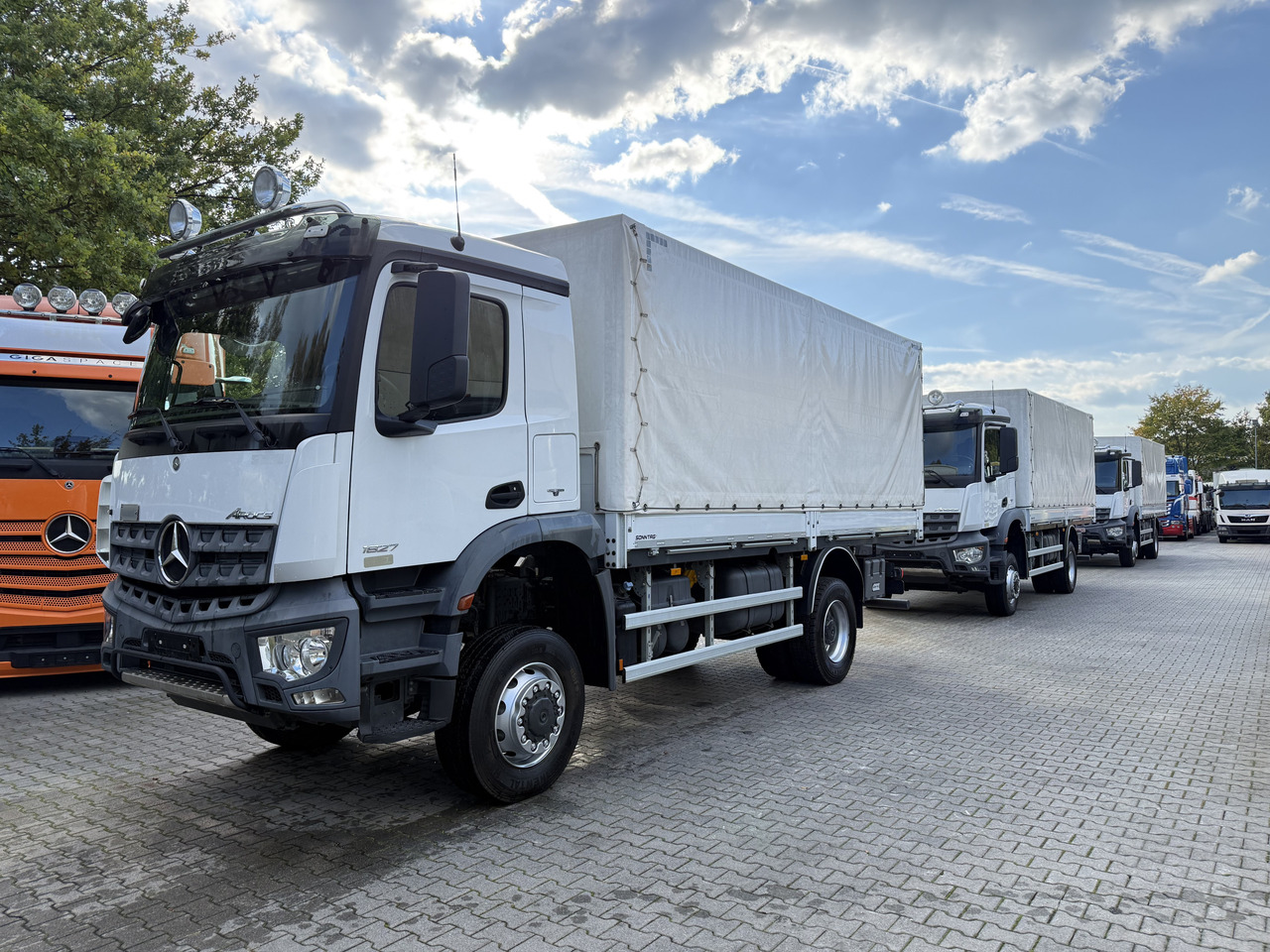 Mercedes-Benz Arocs 1827 AK 4X4 Ex- - Camion cu prelată: Foto 1 Mercedes-Benz Arocs 1827 AK 4X4 Ex- - Camion cu prelată: Foto 1