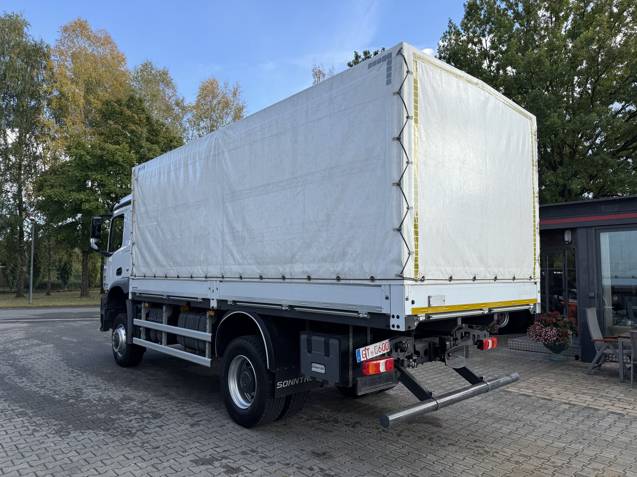 Leasing de Mercedes-Benz Arocs 1827 AK 4X4 Ex- Mercedes-Benz Arocs 1827 AK 4X4 Ex-: Foto 14 Leasing de Mercedes-Benz Arocs 1827 AK 4X4 Ex- Mercedes-Benz Arocs 1827 AK 4X4 Ex-: Foto 14