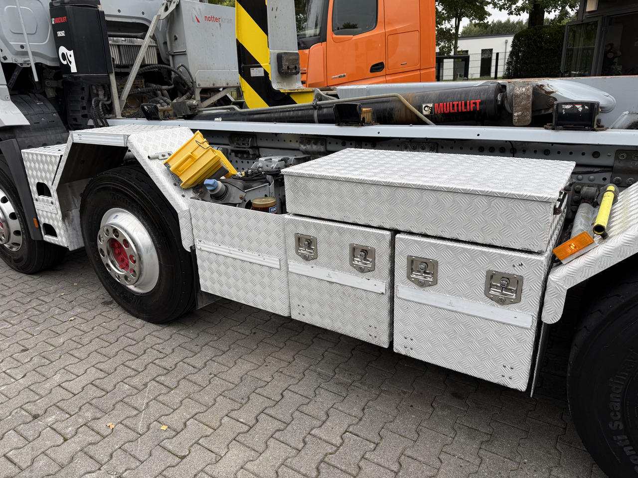 Mercedes-Benz Arocs 3245 K 8X4 Haken - Camion cu cârlig: Foto 3 Mercedes-Benz Arocs 3245 K 8X4 Haken - Camion cu cârlig: Foto 3